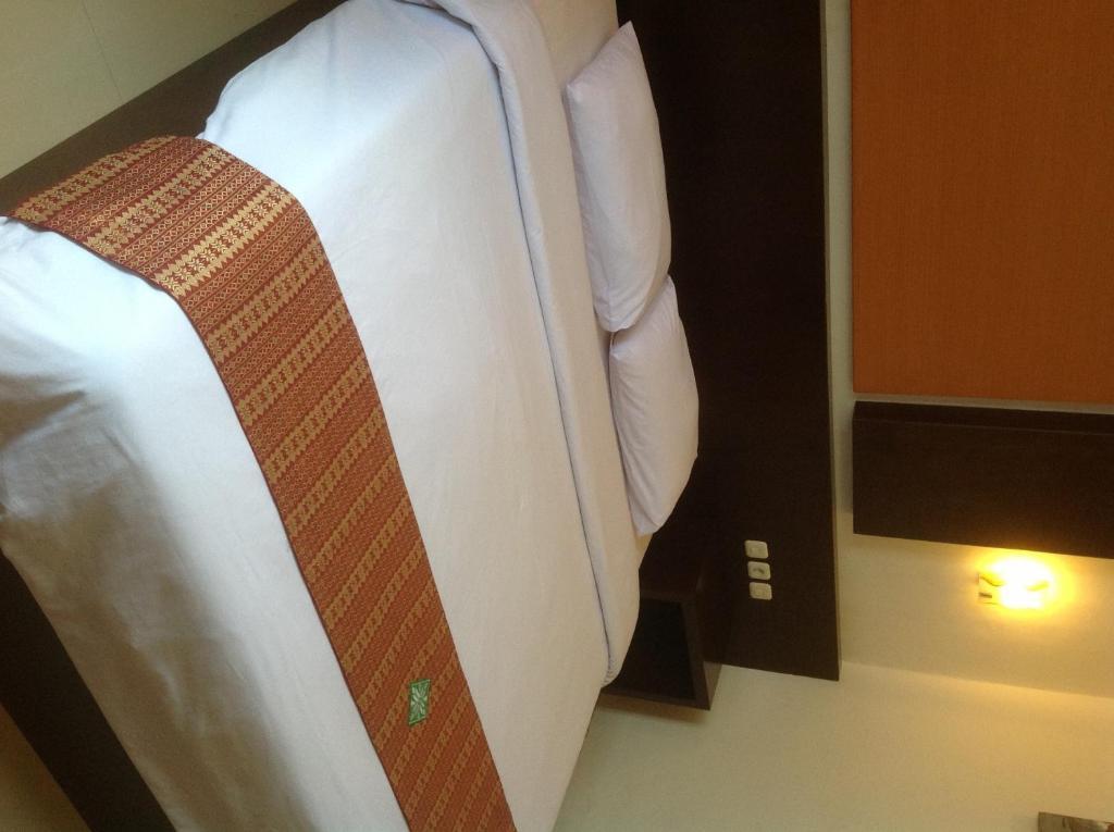 Hotel Swarna Dwipa Palembang Extérieur photo