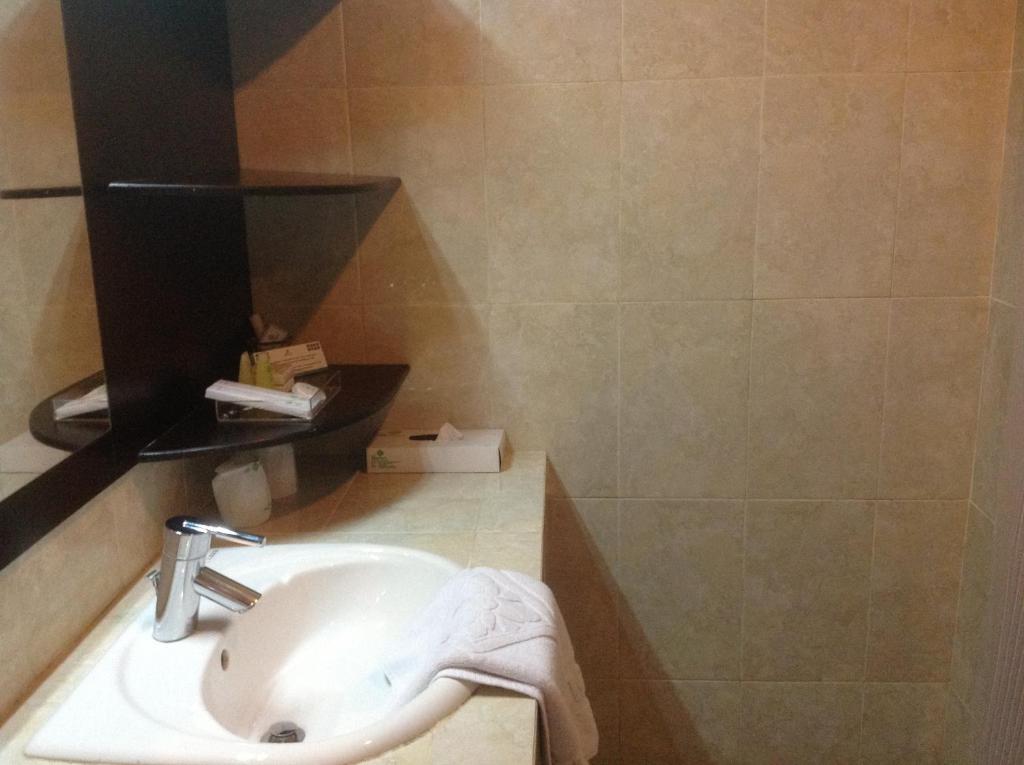 Hotel Swarna Dwipa Palembang Extérieur photo